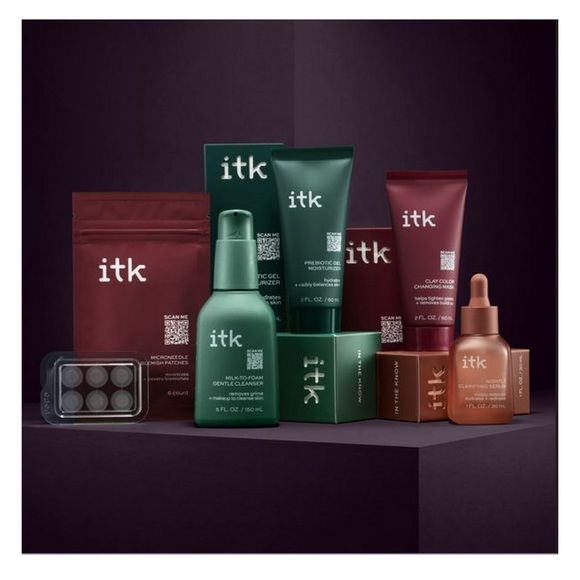💖 ITK SPF 30 Sunscreen Setting Mist - Picture 1 of 5